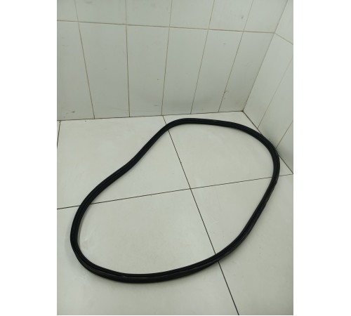 Уплотнитель крышки багажника