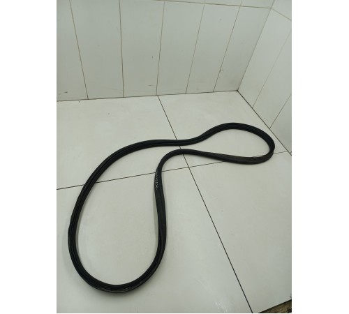 Уплотнитель крышки багажника