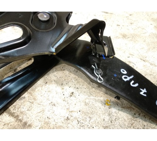 Педаль тормоза