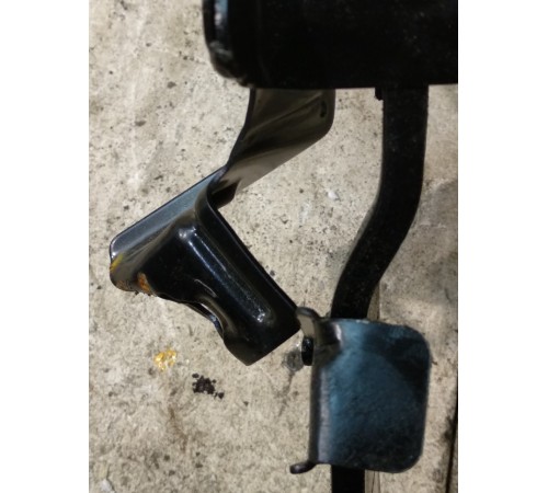 Педаль тормоза