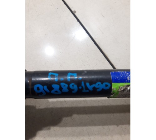 Привод(полуось) передний правый