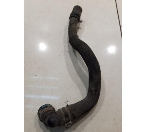 Патрубок системы охлаждения