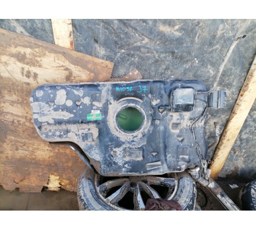  Бак топливный