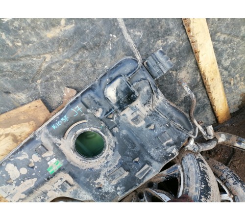  Бак топливный