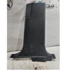 Обшивка центральной стойки правая нижняя