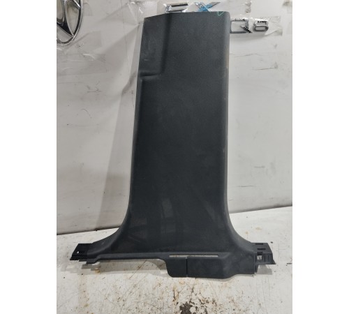 Обшивка центральной стойки правая нижняя