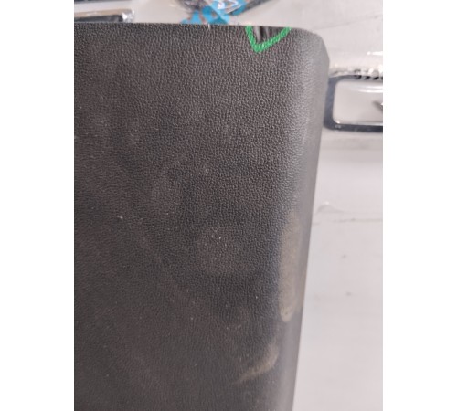 Обшивка центральной стойки правая нижняя