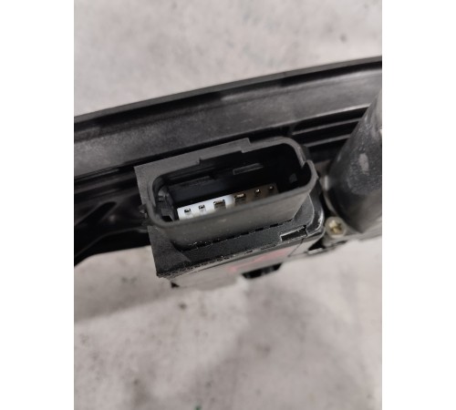 Стеклоподъемник задний левый