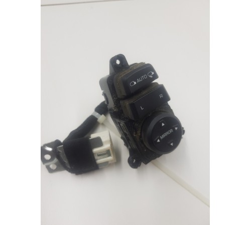 Блок кнопок управления зеркалами передний левый