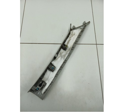 Обшивка стойки лобового стекла левая