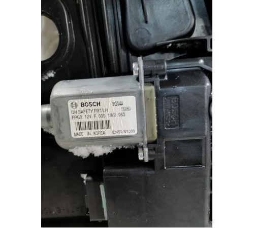 Стеклоподьемник передний левый