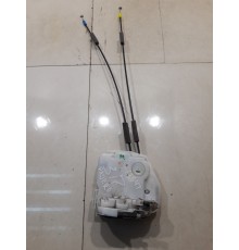 Замок двери (задний, правый)