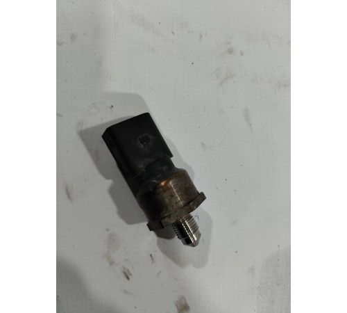 Датчик давления топлива