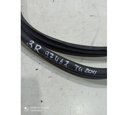 Уплотнитель двери(задний правый)