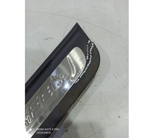 Накладка порога (задняя правая)