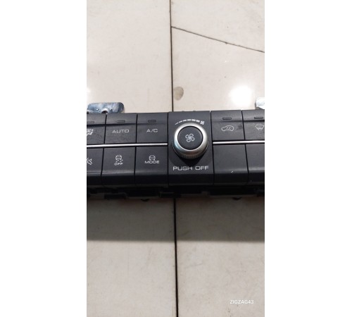 Блок управления климат контролем передний