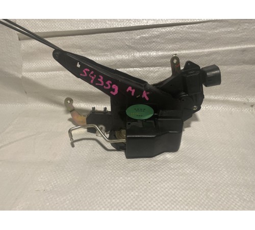 Замок двери передней правой