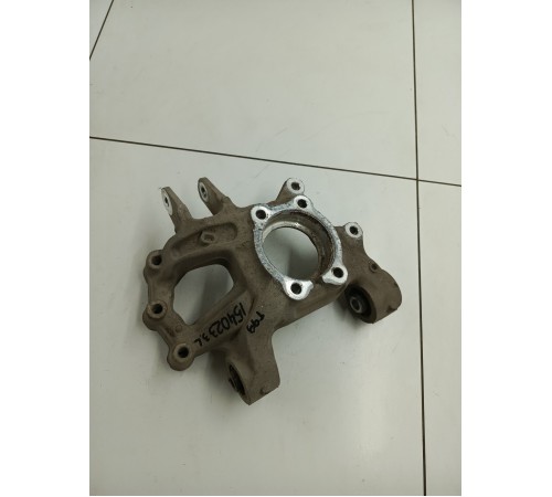 Кулак поворотный задний левый