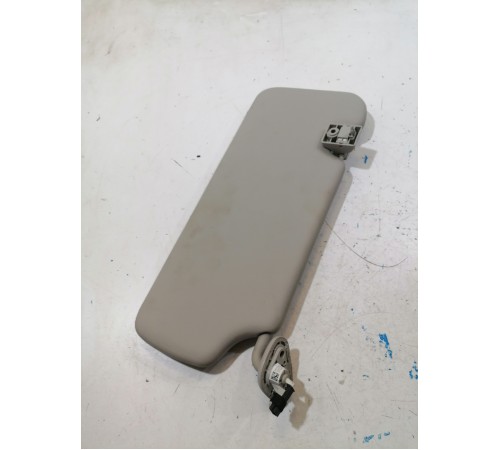 Козырек солнцезащитный левый