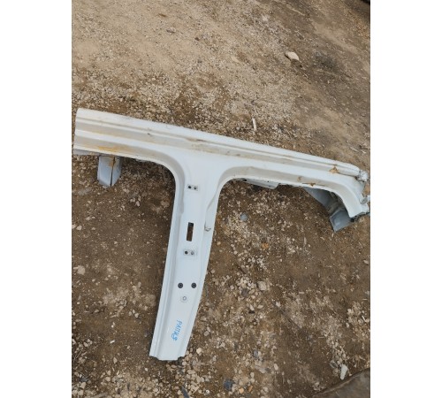 Порог со стойкой левый