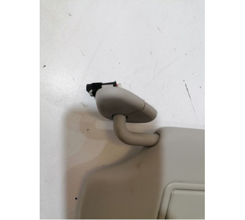 Козырек солнцезащитный левый