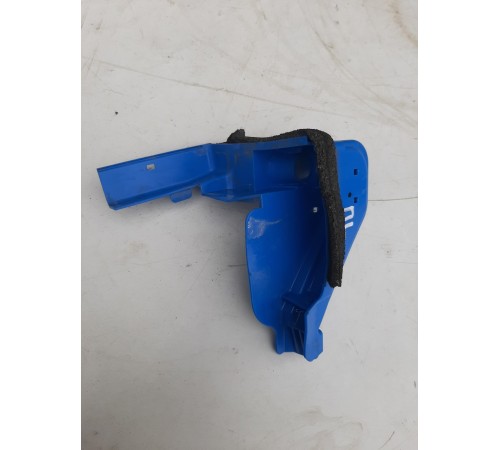 Накладка замка двери передняя левая