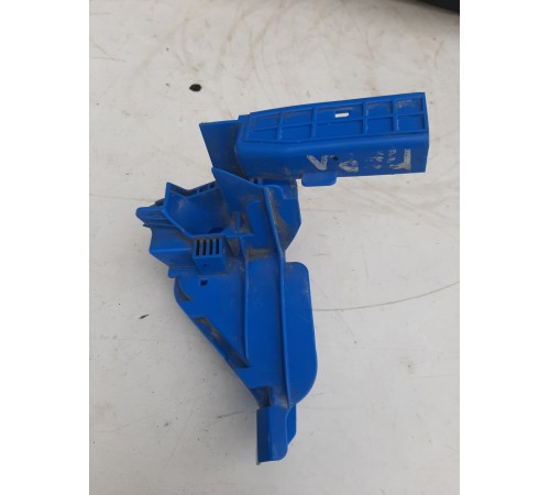 Накладка замка двери передняя левая