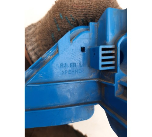 Накладка замка двери передняя левая