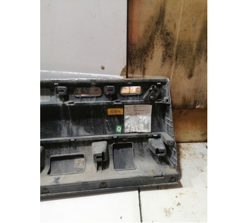 Накладка двери задняя левая нижняя