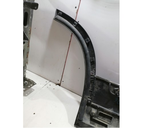 Накладка двери задняя левая нижняя