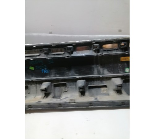 Накладка двери задняя левая нижняя