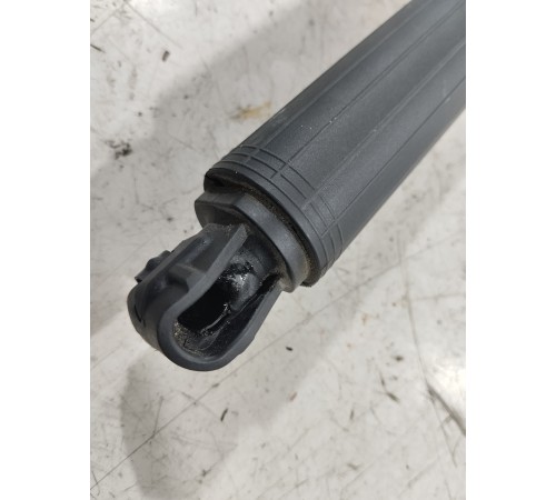 Амортизатор крышки багажника левый