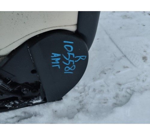 Сиденье (переднее, правое)