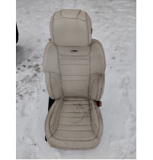 Сиденье (переднее, правое)