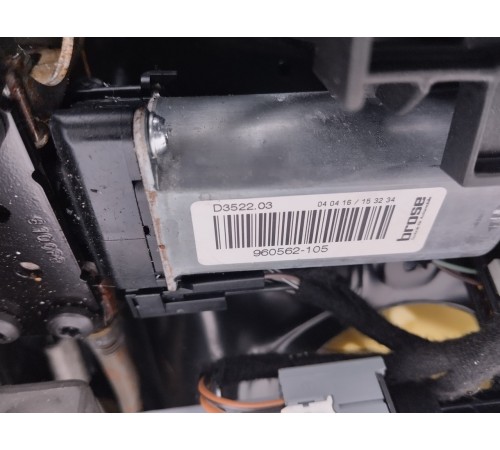 Сиденье (переднее, правое)