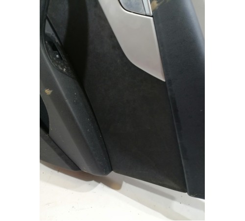 Обшивка двери задняя правая