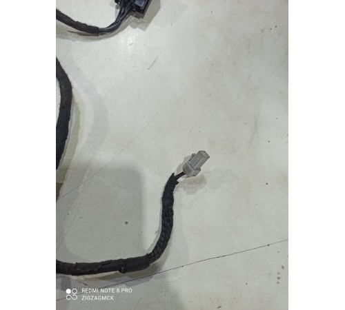 Электропроводка двери (задняя левая)