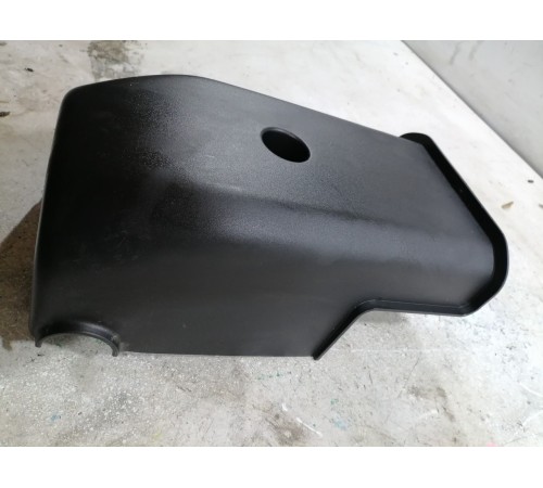 Кожух рулевой колонки нижний