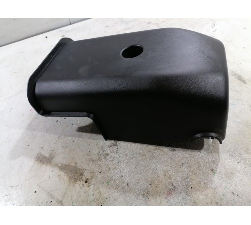 Кожух рулевой колонки нижний