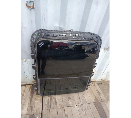 Люк в сборе