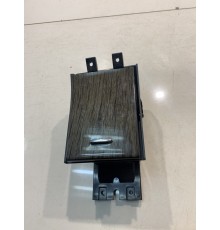 Вещевой отсек центральной консоли