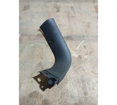 Обшивка багажника задняя правая