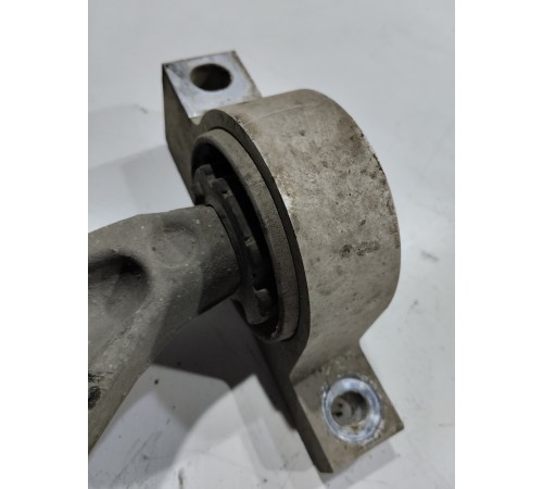 Рычаг подвески(передний левый)