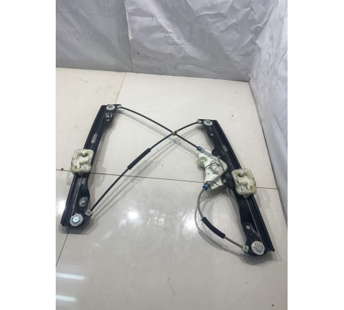 Стеклоподъёмник двери (передний, правый)