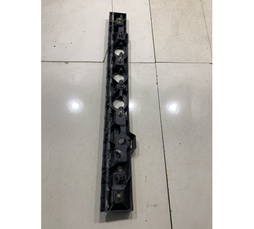 Кронштейн(крепление) средний левый