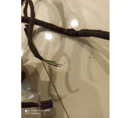 Электропроводка двери (передняя, правая)