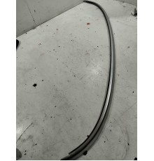 молдинг крышки багажника