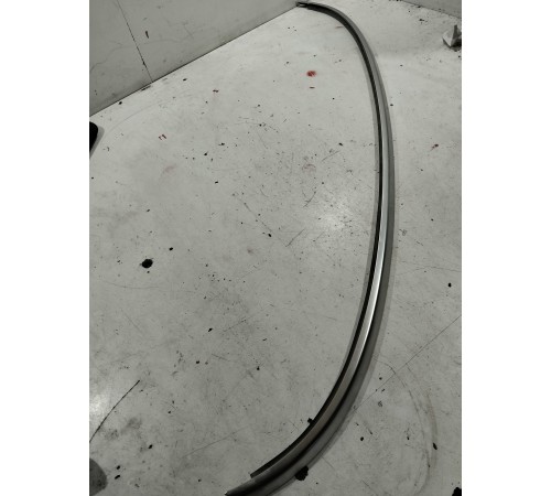 молдинг крышки багажника