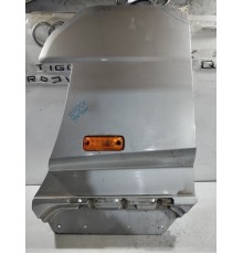 Накладка крыла боковая левая