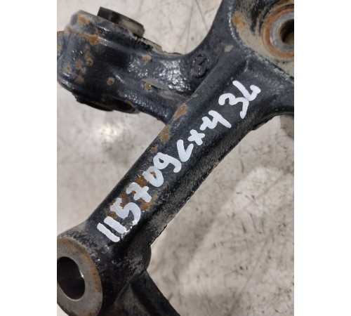 Кулак поворотный задний левый